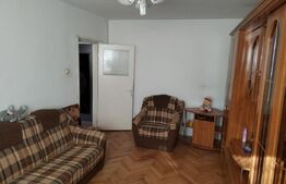  Micro 4 Apartament 3 camere decomandat etaj 2