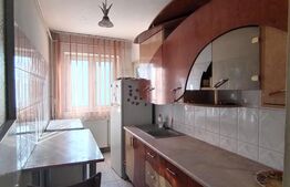  Micro 4 Apartament 3 camere decomandat etaj 2