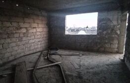 Casă la rosu de vanzare, 257 mp, zona Valea Voievozilor