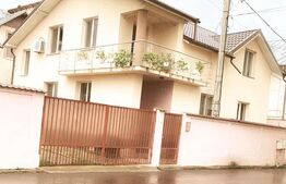 Casa P+1 de vanzare, cu 4 camere, 180 mp, zona Micro 2