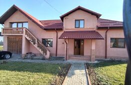 Casă mobilată și utilată 164 mp utili, teren 1034 mp Dragomiresti