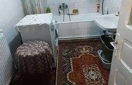 Casa de vanzare, cu 3 camere, 138 mp, zona Calea Domneasca