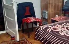 Casa de vanzare, cu 3 camere, 138 mp, zona Calea Domneasca