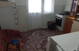 Apartament 3 camere decomandat, Micro 11