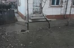 Casa de vanzare, cu 5 camere, 112 mp, Gaesti