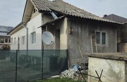 Casa de vânzare 120 mp, renovată și extinsă, zona Buciumeni in Exclusivitate