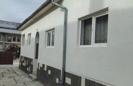 Casa de vânzare 120 mp, renovată și extinsă, zona Buciumeni in Exclusivitate