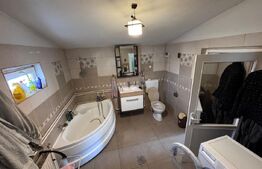 Casa de vanzare cu 5 camere, 281 mp, zona Scheiu de Jos 