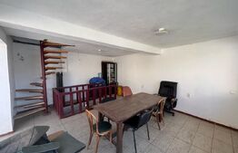 Casa de vanzare cu 5 camere, 200 mp, zona Micro 3