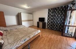 Casa de vanzare cu 5 camere, 200 mp, zona Micro 3