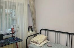 Apartament de vanzare cu 4 camere,  zona Ultracentral SCHIMB SI CU CASA
