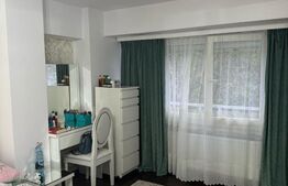 Apartament de vanzare cu 4 camere,  zona Ultracentral SCHIMB SI CU CASA