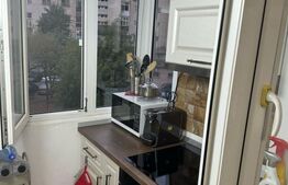 Apartament de vanzare cu 4 camere,  zona Ultracentral SCHIMB SI CU CASA