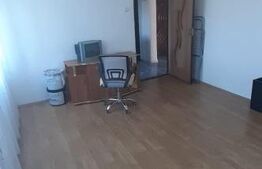 Apartament de vanzare, cu 3 camere, decomandat, 46 mp, zona Avram Iancu