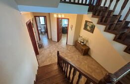 Vilă modernă de vanzare, cu 5 camere, 380 mp, zona rurala la 15 minute de oras 