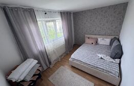 Apartament de vanzare, cu 2 camere, 49 mp, zona Micro 11  
