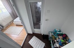 Apartament de vanzare, cu 2 camere, 49 mp, zona Micro 11  