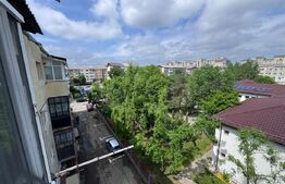 Apartament de vanzare, cu 2 camere, 49 mp, zona Micro 11  