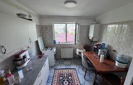 Apartament de vanzare, cu 2 camere, 49 mp, zona Micro 11  