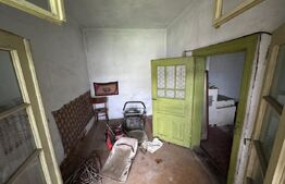 Casa Centrala in Comuna Bezdead