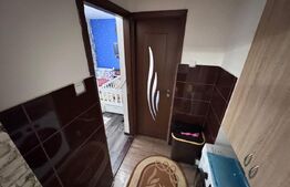 Apartament de vanzare, cu 2 camere, 50 mp, zona Micro 11 