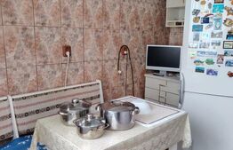 Apartament de vanzare, cu 2 camere, 47 mp, zona Radu Popescu