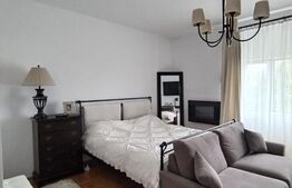  Vilă de lux de vanzare, 15 camere, 550 mp, zona Micro 6, comision 0%