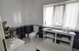  Vilă de lux de vanzare, 15 camere, 550 mp, zona Micro 6, comision 0%