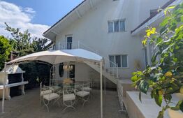  Vilă de lux de vanzare, 15 camere, 550 mp, zona Micro 6, comision 0%