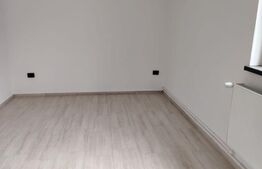 Casa de vanzare, cu 6 camere, 288 mp, zona Voinesti