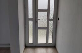 Casa de vanzare, cu 6 camere, 288 mp, zona Voinesti