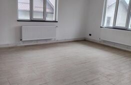 Casa de vanzare, cu 6 camere, 288 mp, zona Voinesti