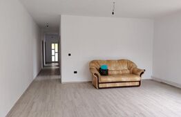 Casa de vanzare, cu 6 camere, 288 mp, zona Voinesti