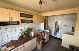 Apartament de vanzare, cu 2 camere, 54 mp, zona Micro 11