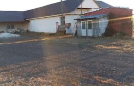 Spatiu comercial, de vanzare, 425 mp, zona Voinesti