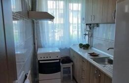 Apartament de vanzare, cu 3 camere, 56 mp, zona Micro 5