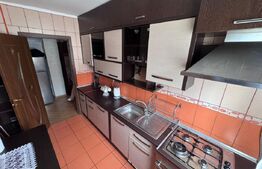 Apartament de vanzare, cu 3 camere, 66 mp, zona Micro 5