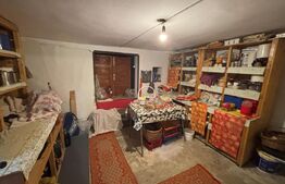 Vila de vanzare, cu 4 camere, 320 mp, zona Șuvița