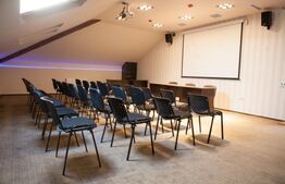 Pensiune premium, de închiriat, cu 6 camere, 420 mp, zona sud 