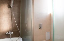 Pensiune premium, de închiriat, cu 6 camere, 420 mp, zona sud 