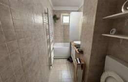 Apartament de vanzare, cu 3 camere, 49 mp, zona Micro 11