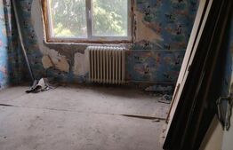 Apartament de vanzare, cu trei camere decomandat, 70 mp, zona Micro 11