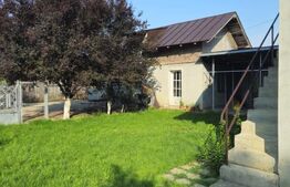 Casă de vanzare, cu 3 camere, 100 mp, zona Rancaciov
