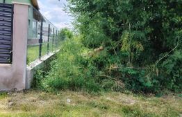 Teren intravilan, de vanzare. 600 mp, zona Priseaca