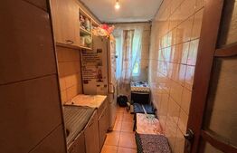 Apartament de vanzare, cu 2 camere, 40 mp, zona Micro 11