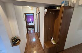 Apartament de vanzare, cu 3 camere, zonă centrala