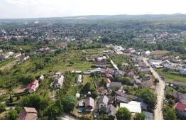 Casa de vacanta, de vanzare, cu 4 camere, 165 mp, zona Vulcana Pandele