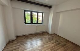 Apartament de inchiriat, cu 4 camere, zona Ultracentrala