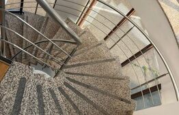 🏢 Clădire multifuncțională, de inchiriat, 600 mp, zona Micro 11