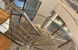 🏢 Clădire multifuncțională, de inchiriat, 600 mp, zona Micro 11